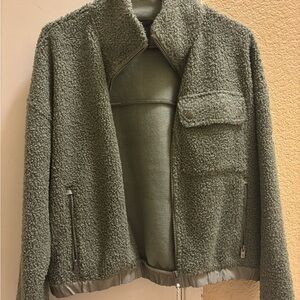 Vuori Olive/Sage Green Jacket